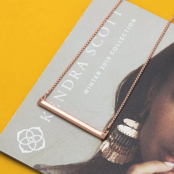 Kendra Scott Jewelry - NWT Rose Gold Bar Necklace Received Gift Mint